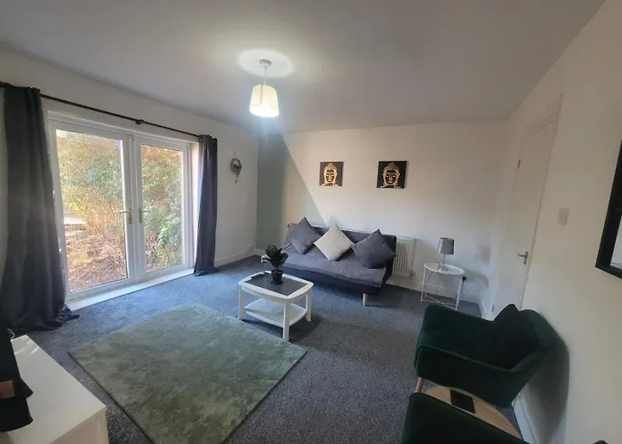 Appartement Contractor With Private Parking And Free Wi-fi