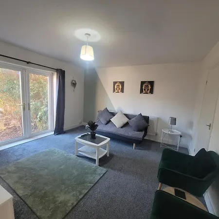 Appartement Contractor With Private Parking And Free Wi-fi